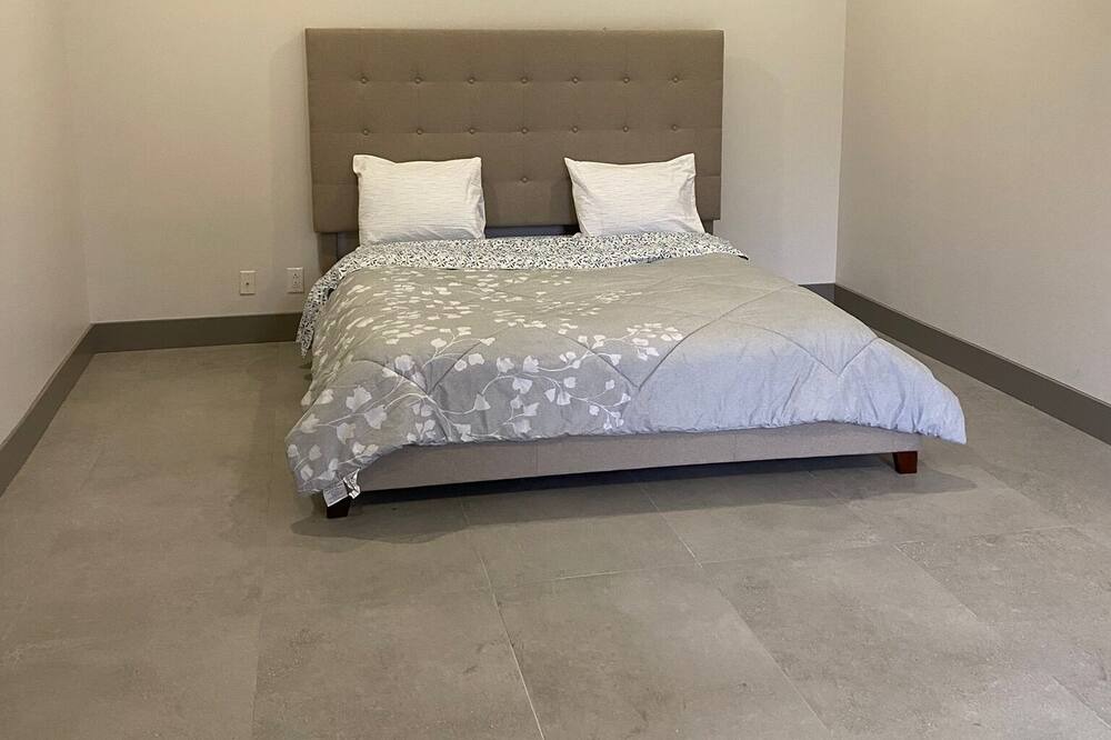 Photo of Bedroom in Silverado Ranch