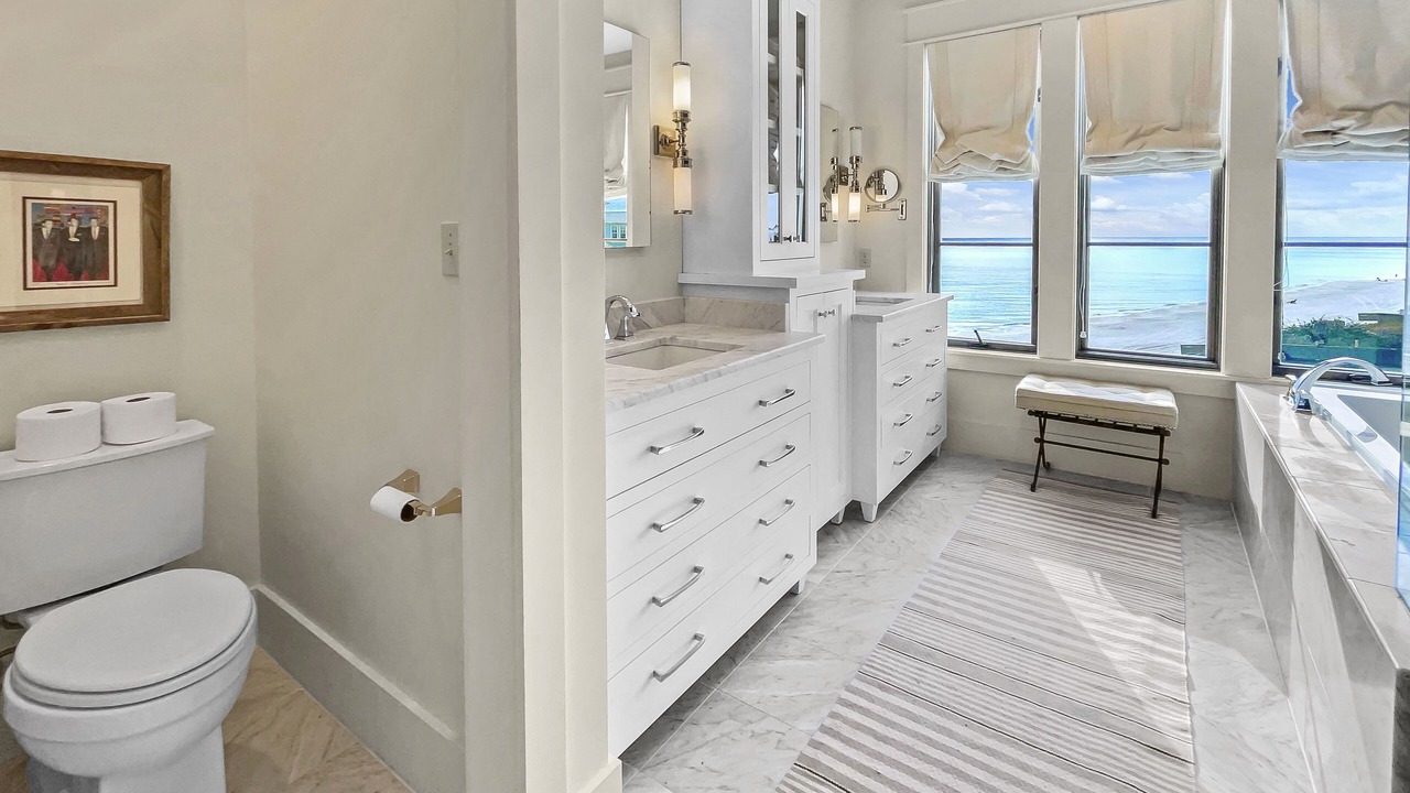 Photo of Bathroom in Inlet Beach