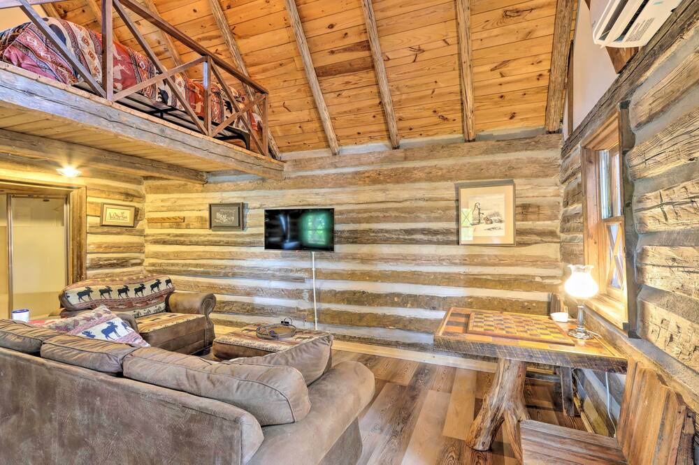 Photo of Bedroom in Topton
