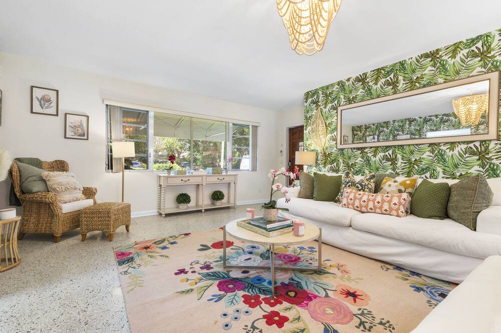 Photo of Livingroom in Old Northwood