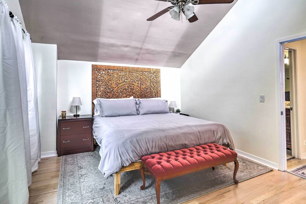 Photo of Bedroom in Historic Old Northeast