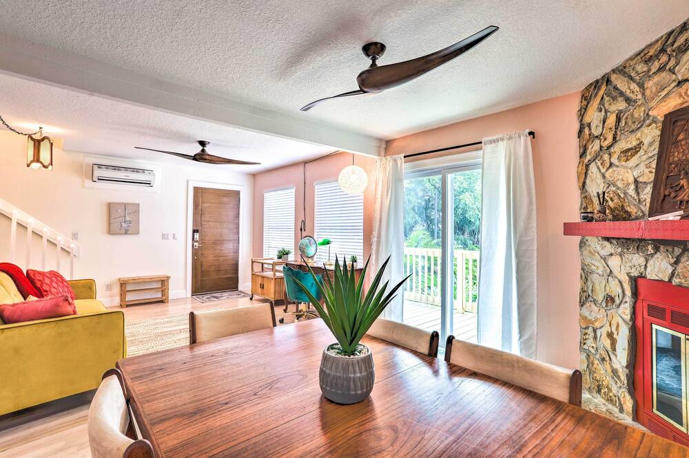 Photo of Livingroom in Historic Old Northeast