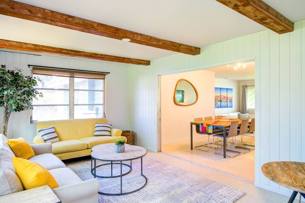 Photo of Livingroom in Park East