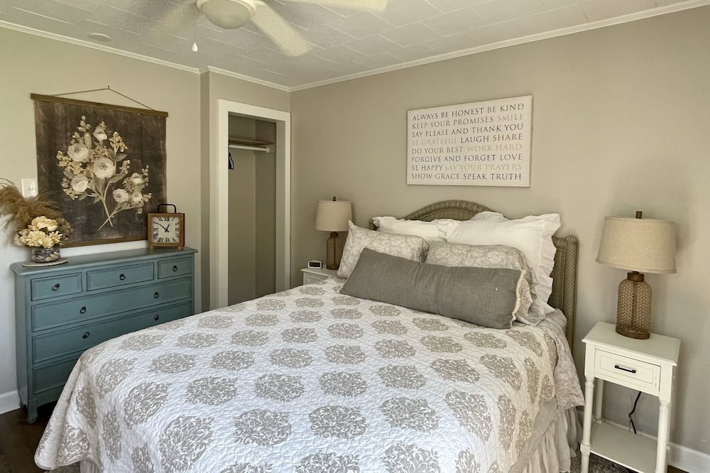 Photo of Bedroom in Core Creek