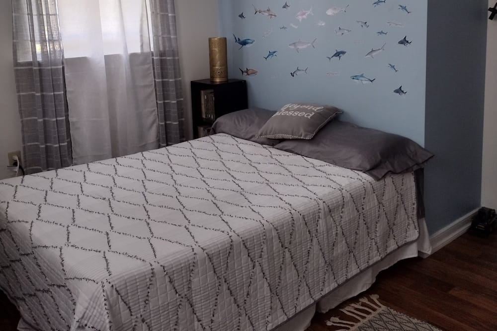 Photo of Bedroom in Mount Aetna