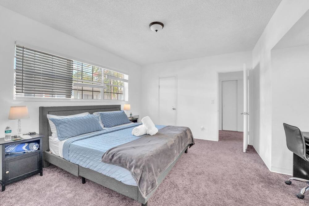 Photo of Bedroom in Bay Harbor Islands
