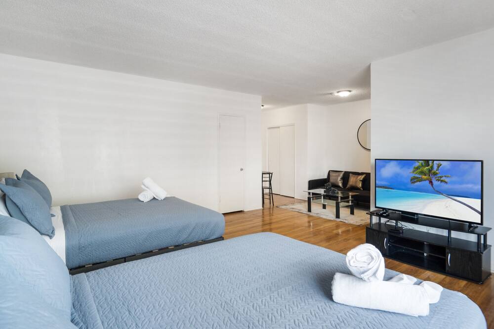 Photo of Bedroom in Bay Harbor Islands