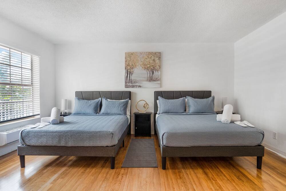Photo of Bedroom in Bay Harbor Islands