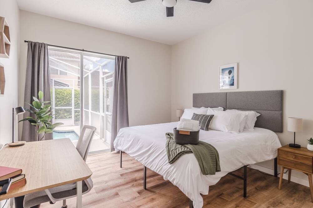 Photo of Bedroom in Tuscan Hills
