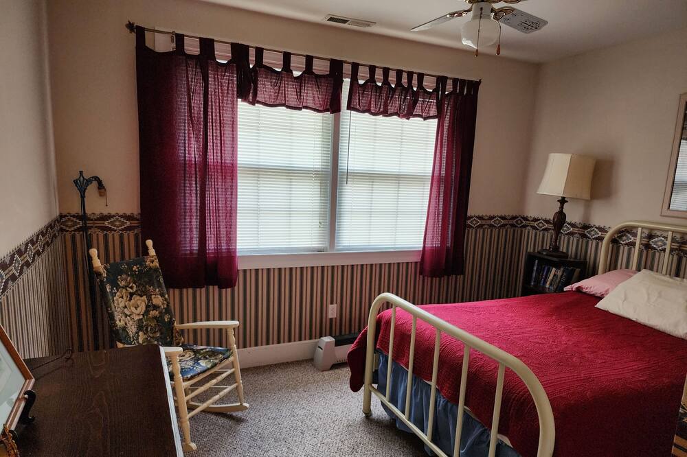 Photo of Bedroom in South Boston