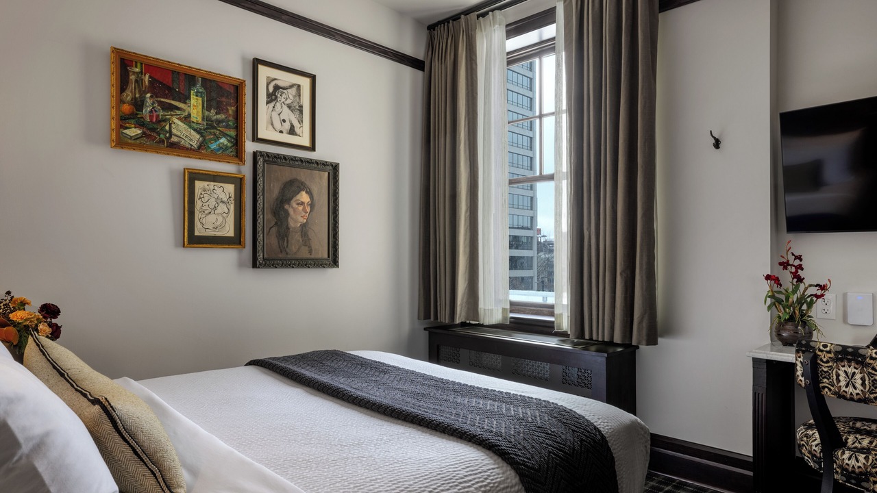 Photo of Bedroom in Downtown Boise