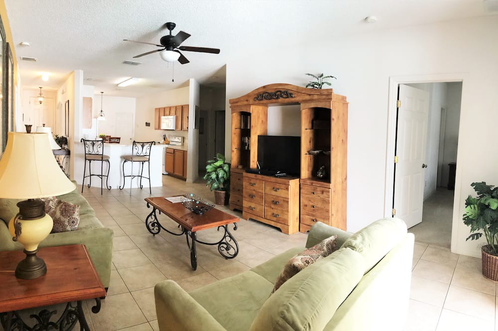 Photo of Livingroom in Sunset Ridge