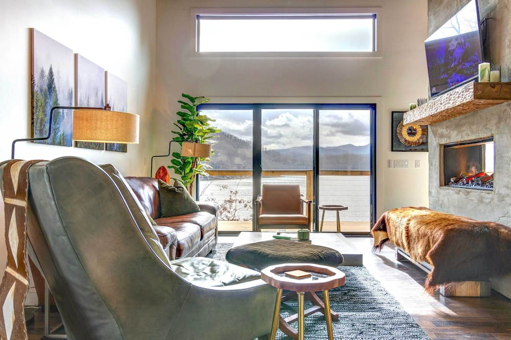 Photo of Livingroom in Topton