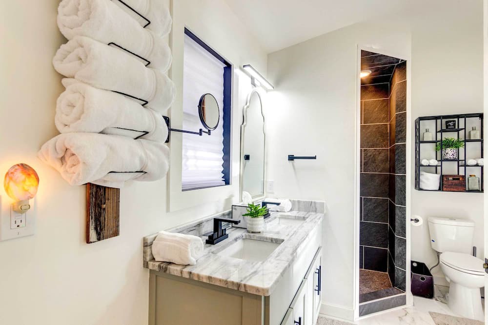 Photo of Bathroom in Topton