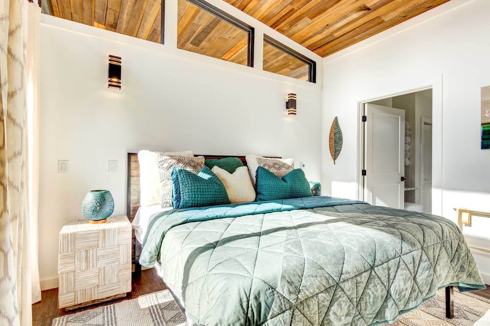 Photo of Bedroom in Topton