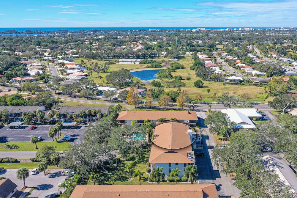 Photo of Outdoor in Gulf Gate Estates