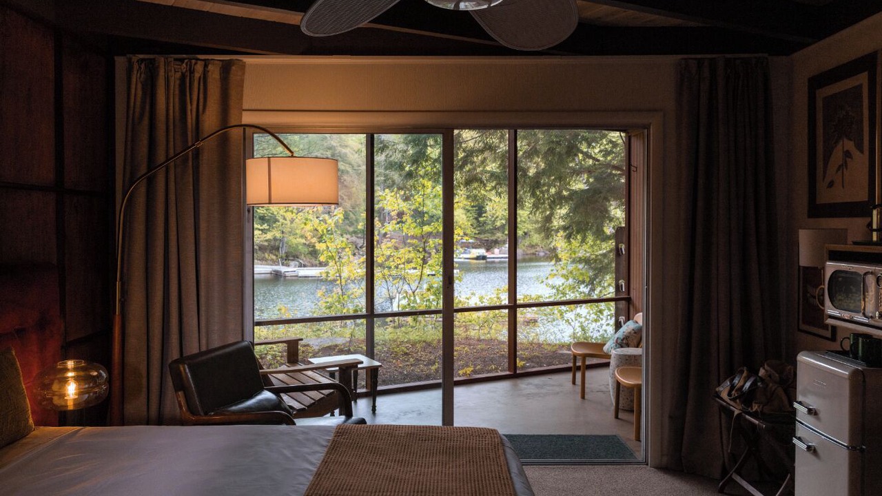 Photo of Bedroom in Long Lake