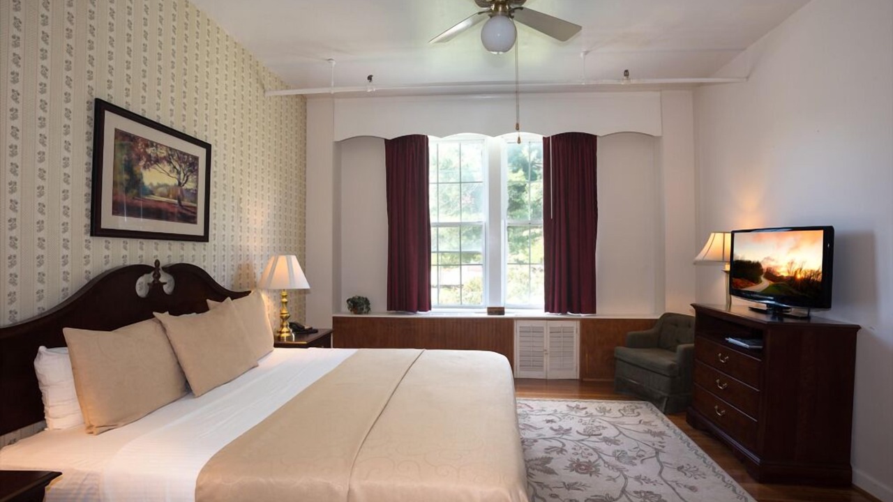 Photo of Bedroom in Blowing Rock