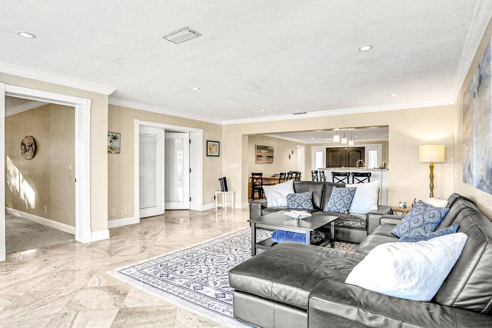 Photo of Others in Island Estate