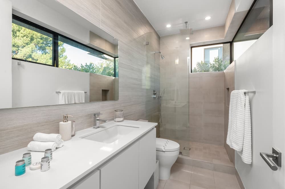 Photo of Bathroom in Tri-West