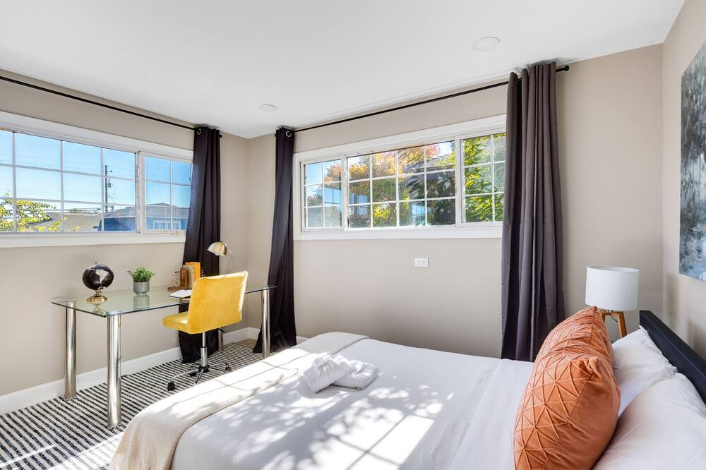 Photo of Bedroom in San Bruno