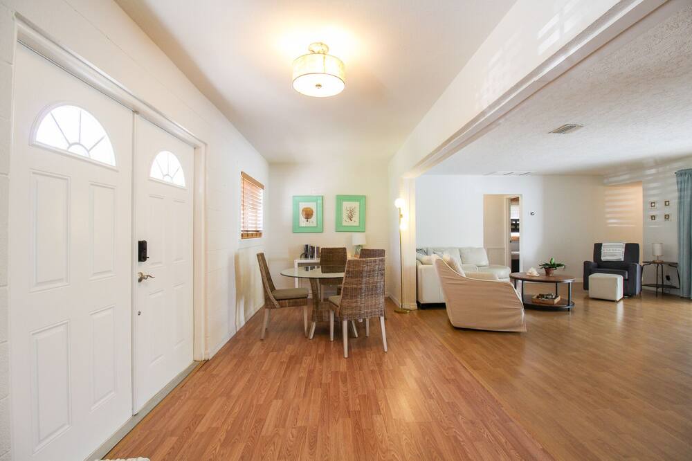 Photo of Others in Gulf Gate Estates
