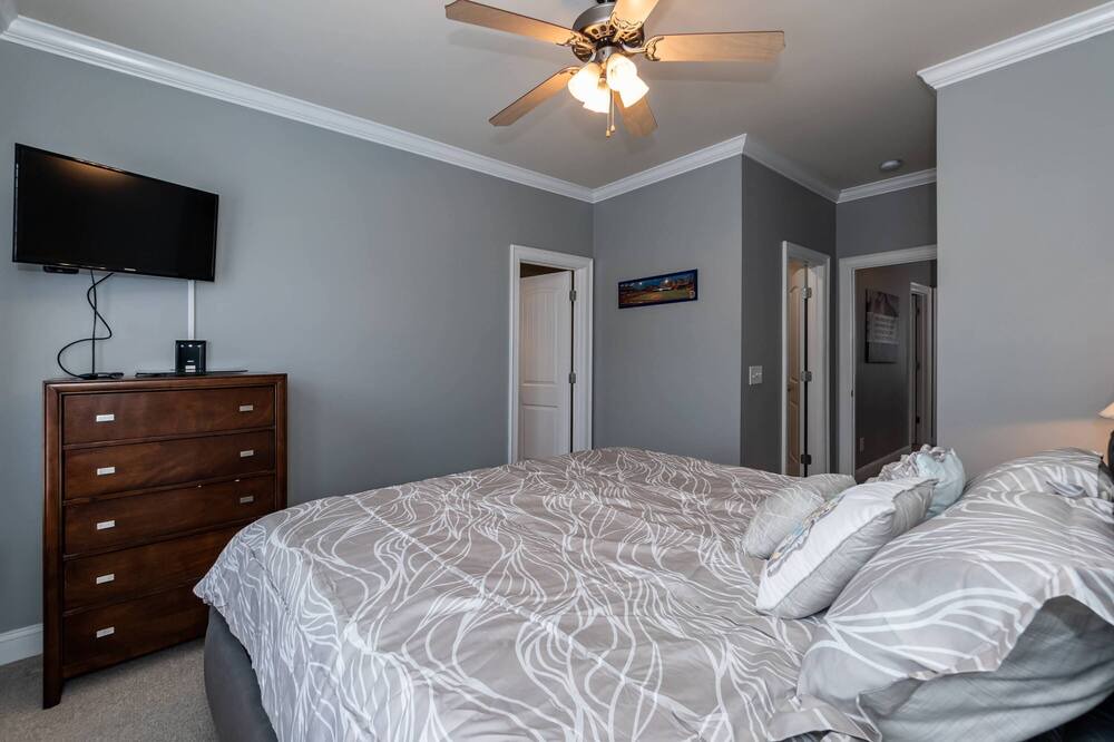Photo of Bedroom in Umstead