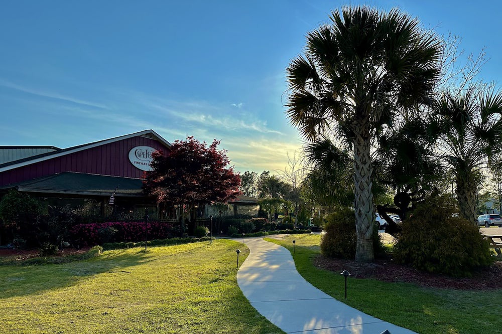 Photo of Outdoor in Elizabethtown