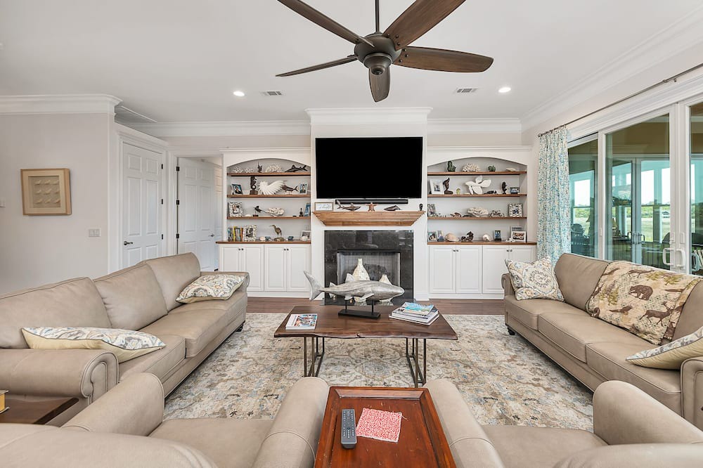 Photo of Livingroom in Epworth Acres