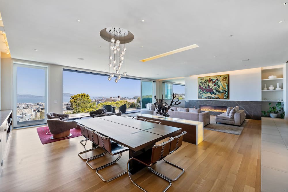 Photo of Bedroom in Pacific Heights