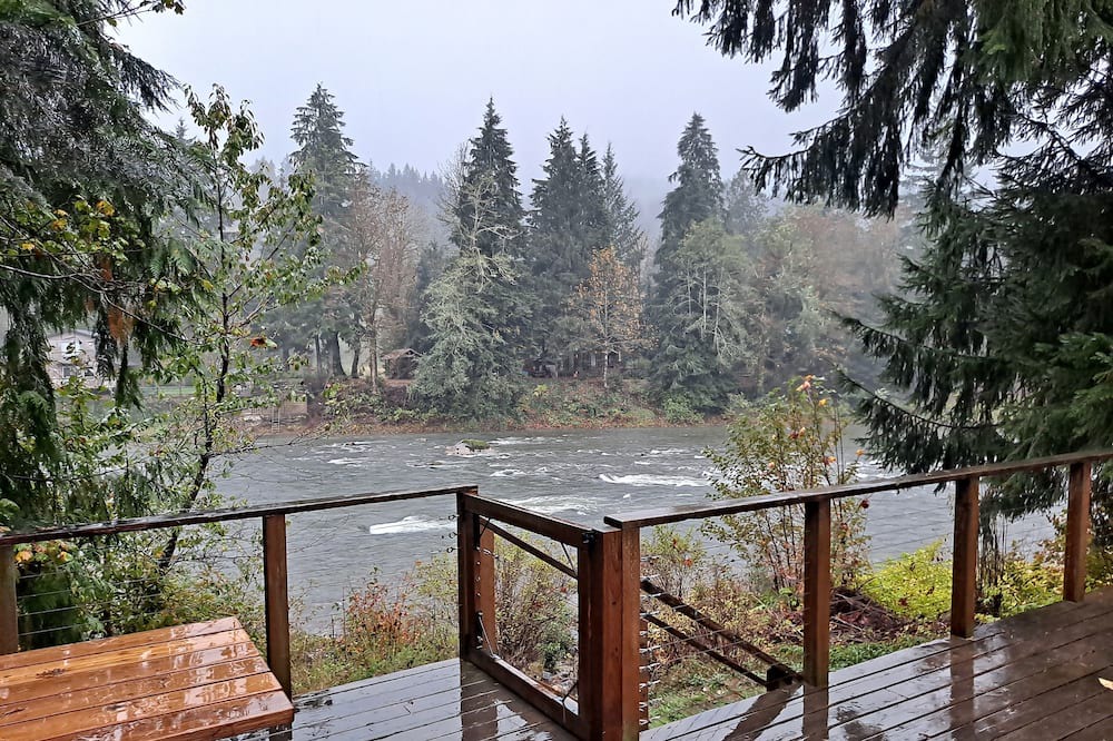 Photo of Outdoor in Gold Bar
