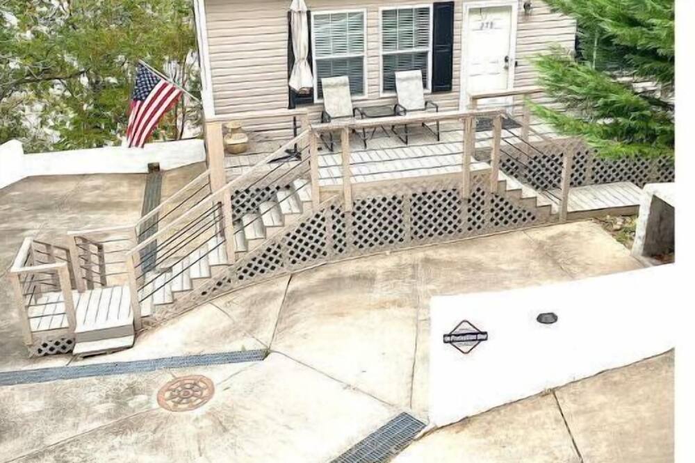Photo of Outdoor in Troy