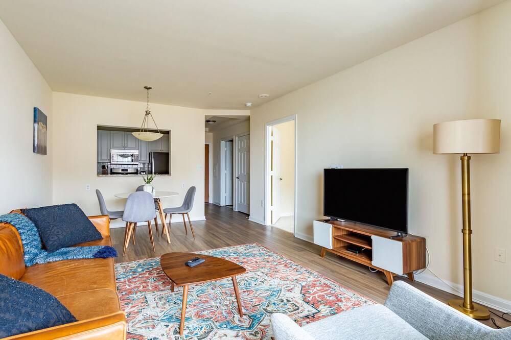 Photo of Livingroom in North Bethesda