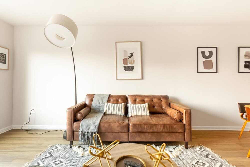 Photo of Livingroom in North Bethesda
