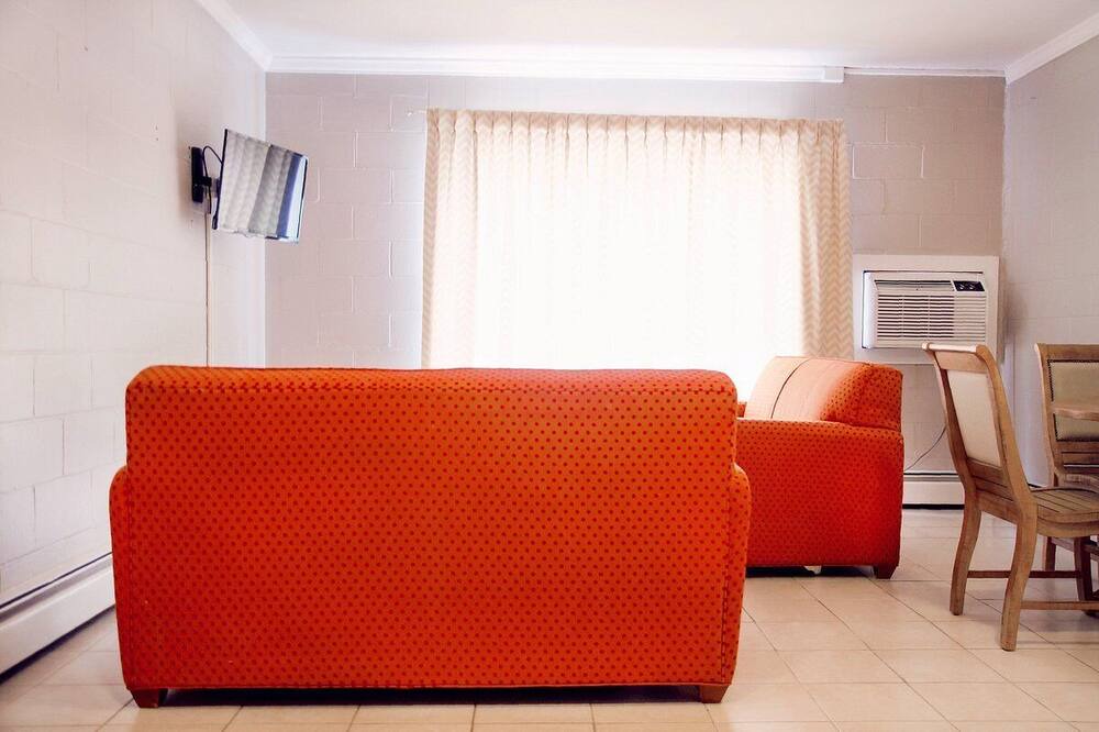 Photo of Livingroom in Old Seminole Heights