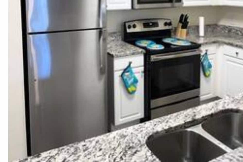 Photo of Kitchen in Temple Crest
