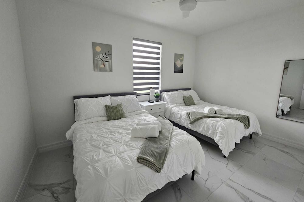 Photo of Bedroom in Diplomat