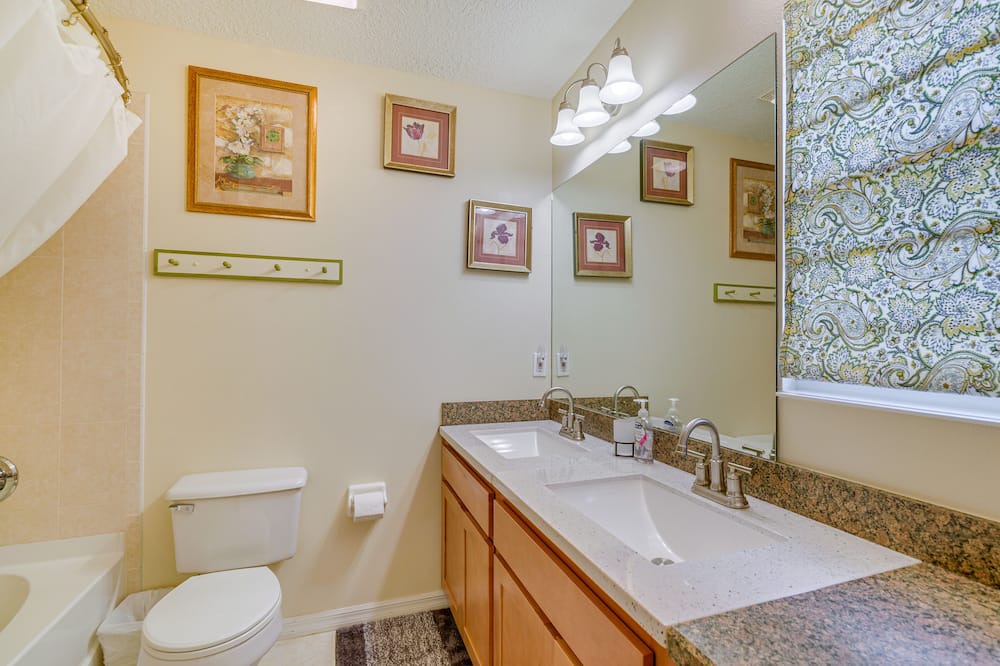 Photo of Bathroom in Springs at Kings Bay