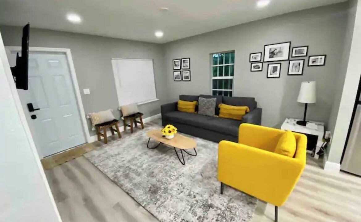 Photo of Livingroom in Little Ranches