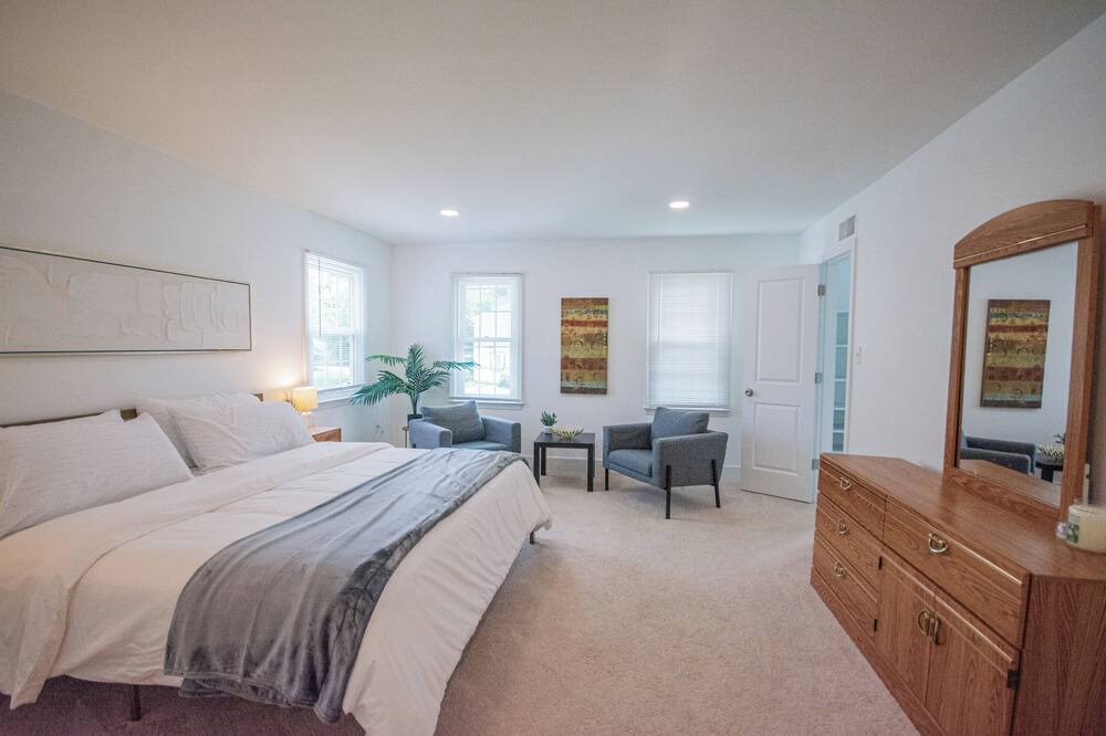 Photo of Bedroom in Herndon