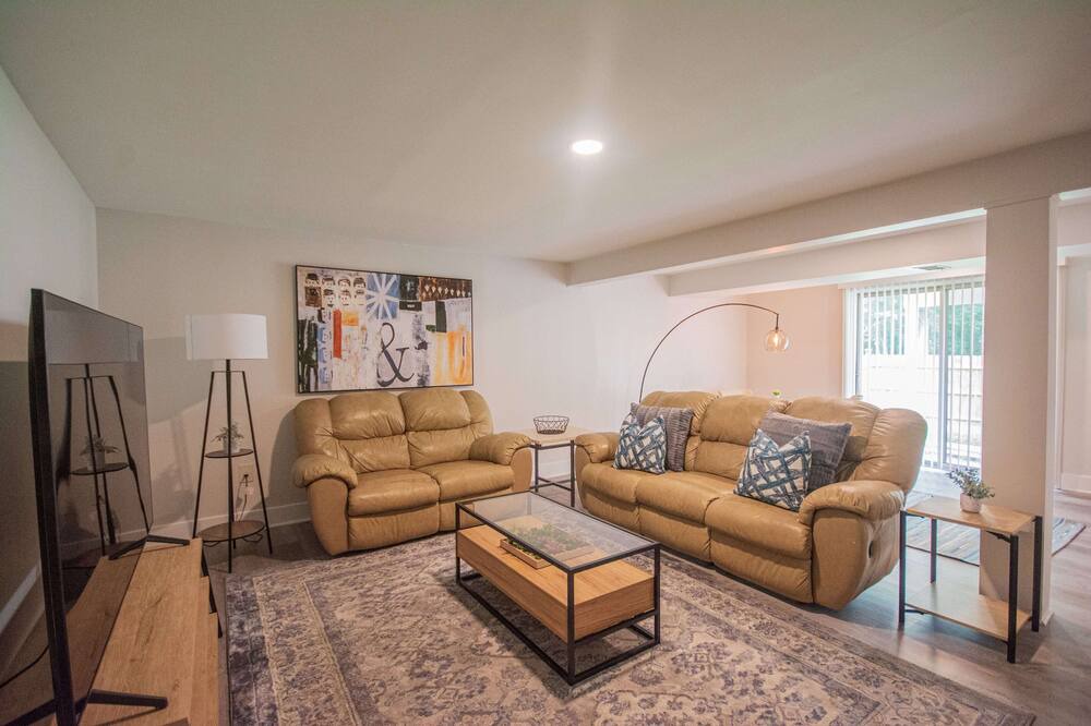 Photo of Livingroom in Herndon
