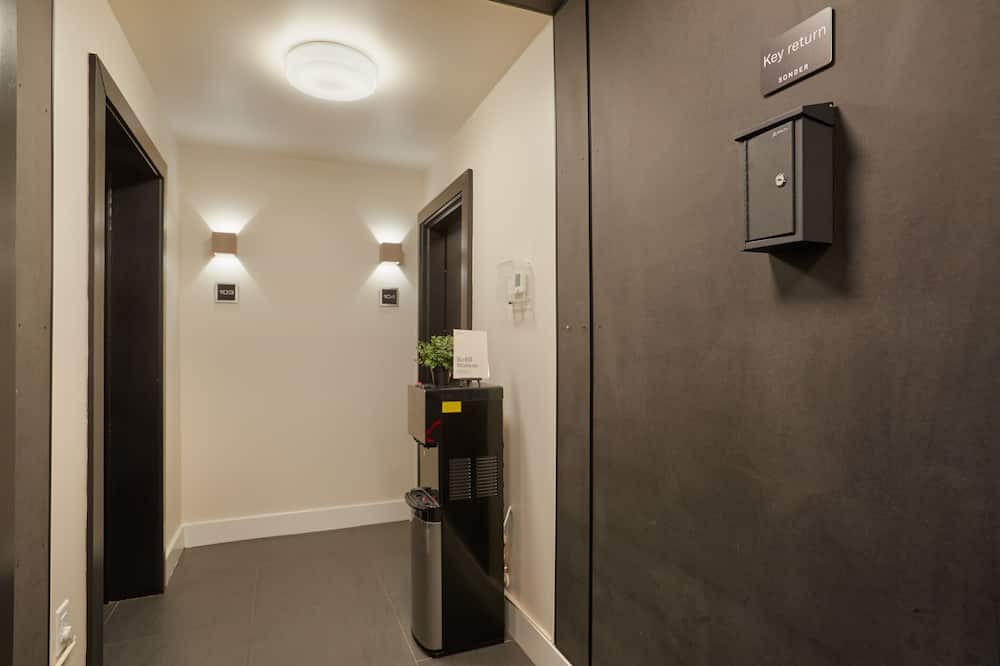 Photo of Bedroom in Navy Yard