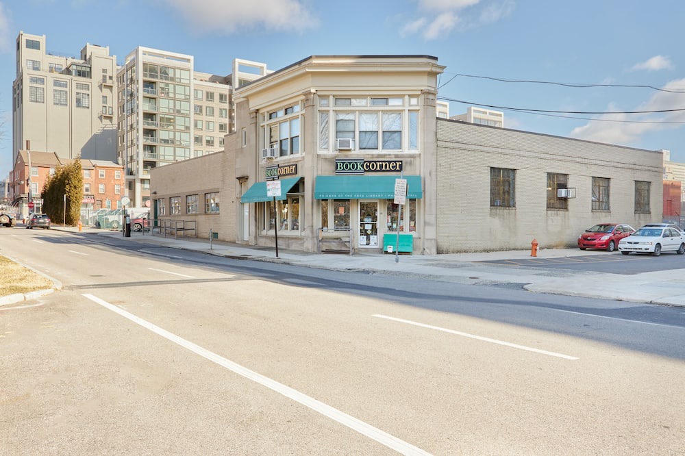 Photo of Outdoor in Logan Square