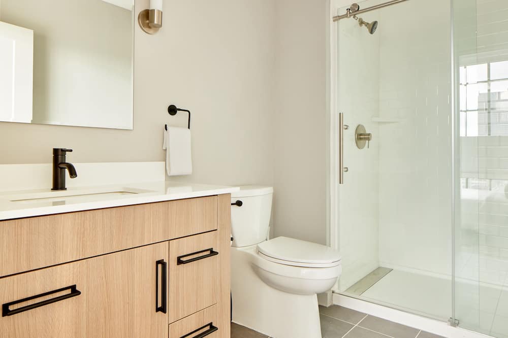 Photo of Bathroom in Logan Square