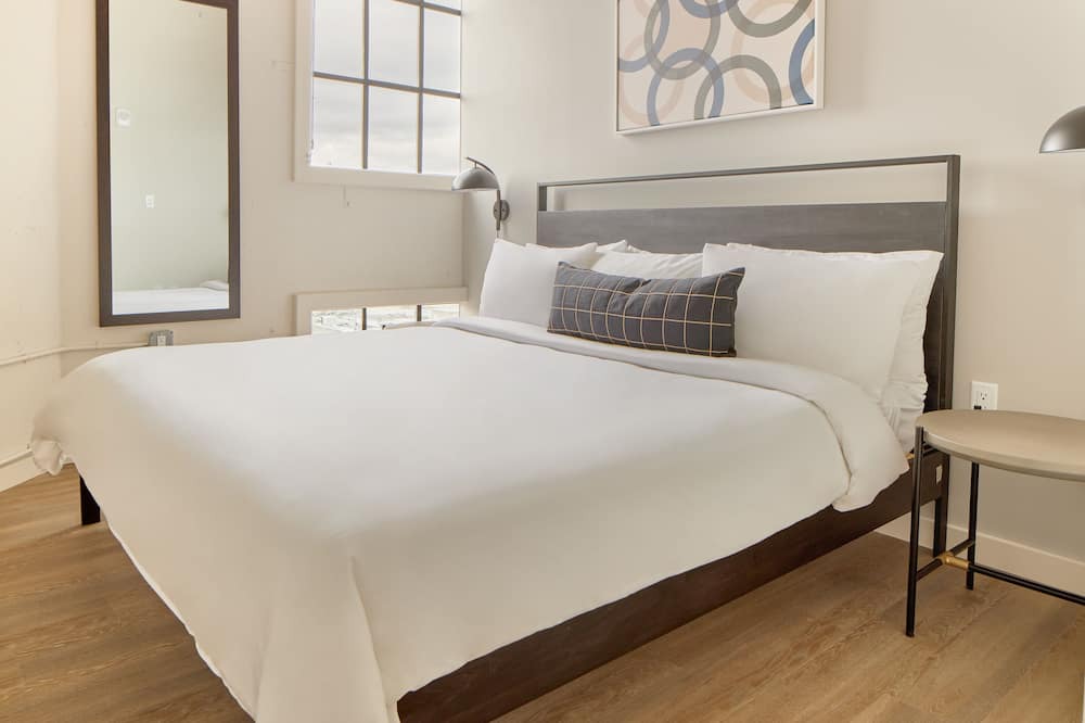 Photo of Bedroom in Logan Square