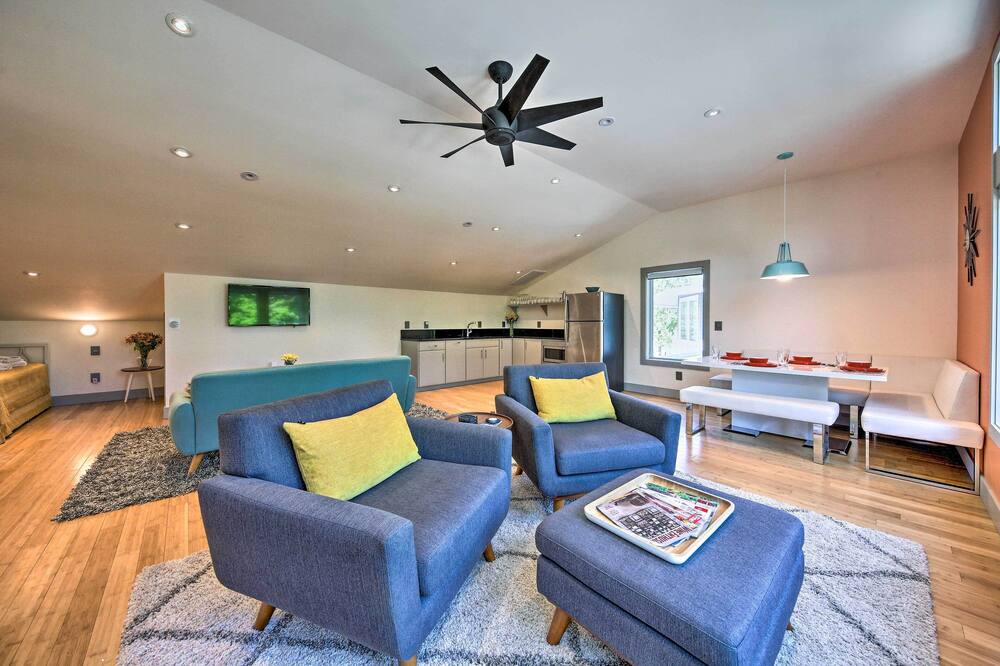 Photo of Livingroom in Southern Shores