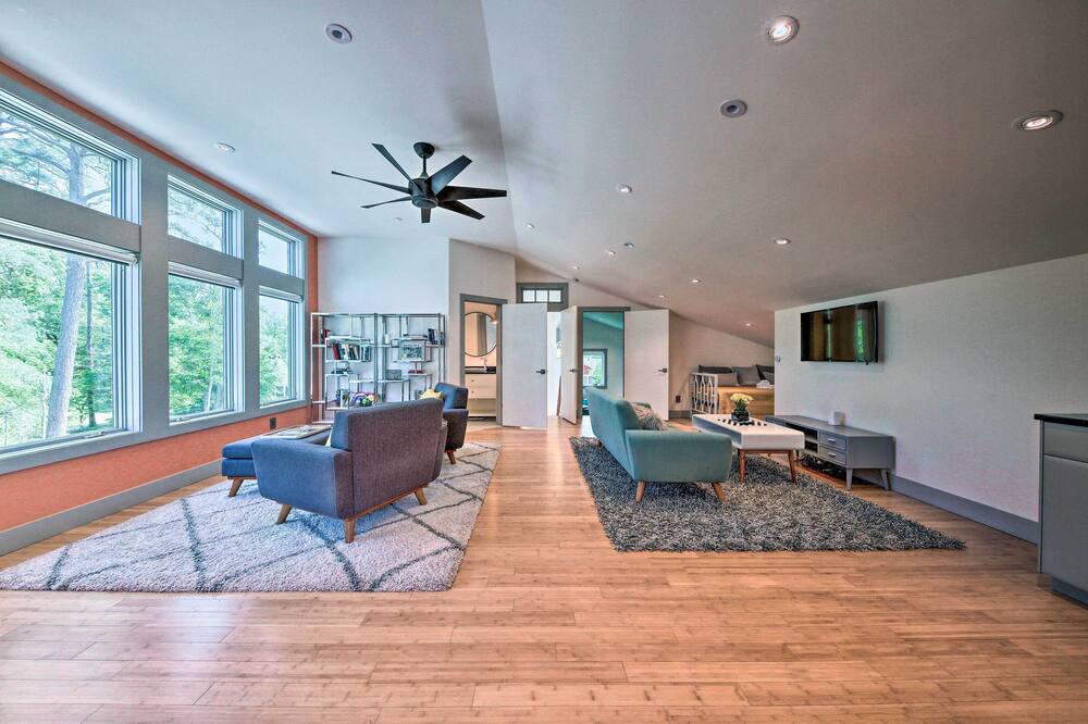 Photo of Livingroom in Southern Shores
