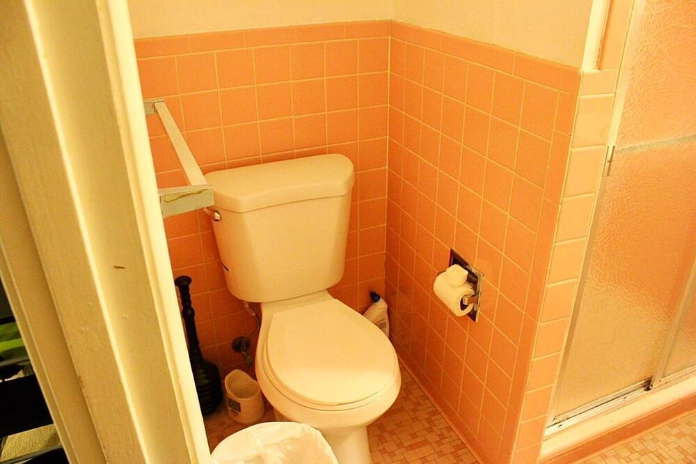 Photo of Bathroom in North Bethesda