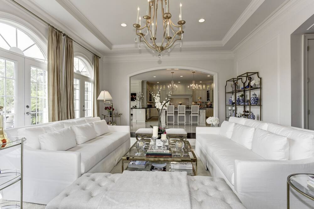 Photo of Livingroom in McLean