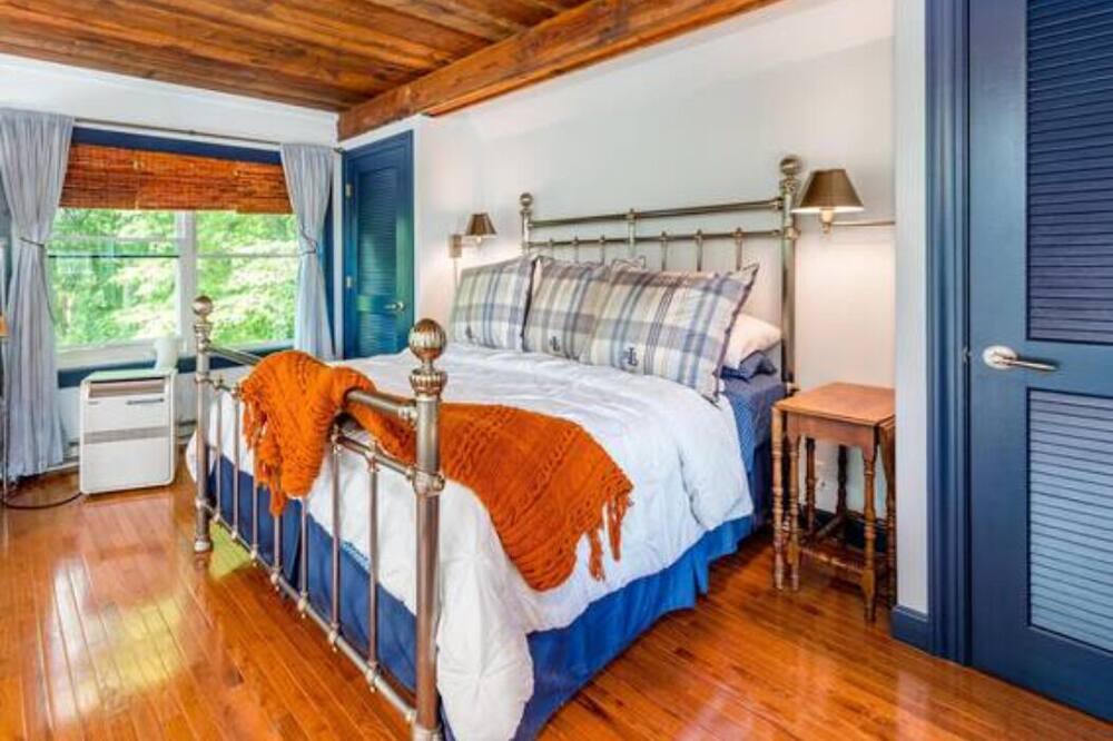 Photo of Bedroom in Celo